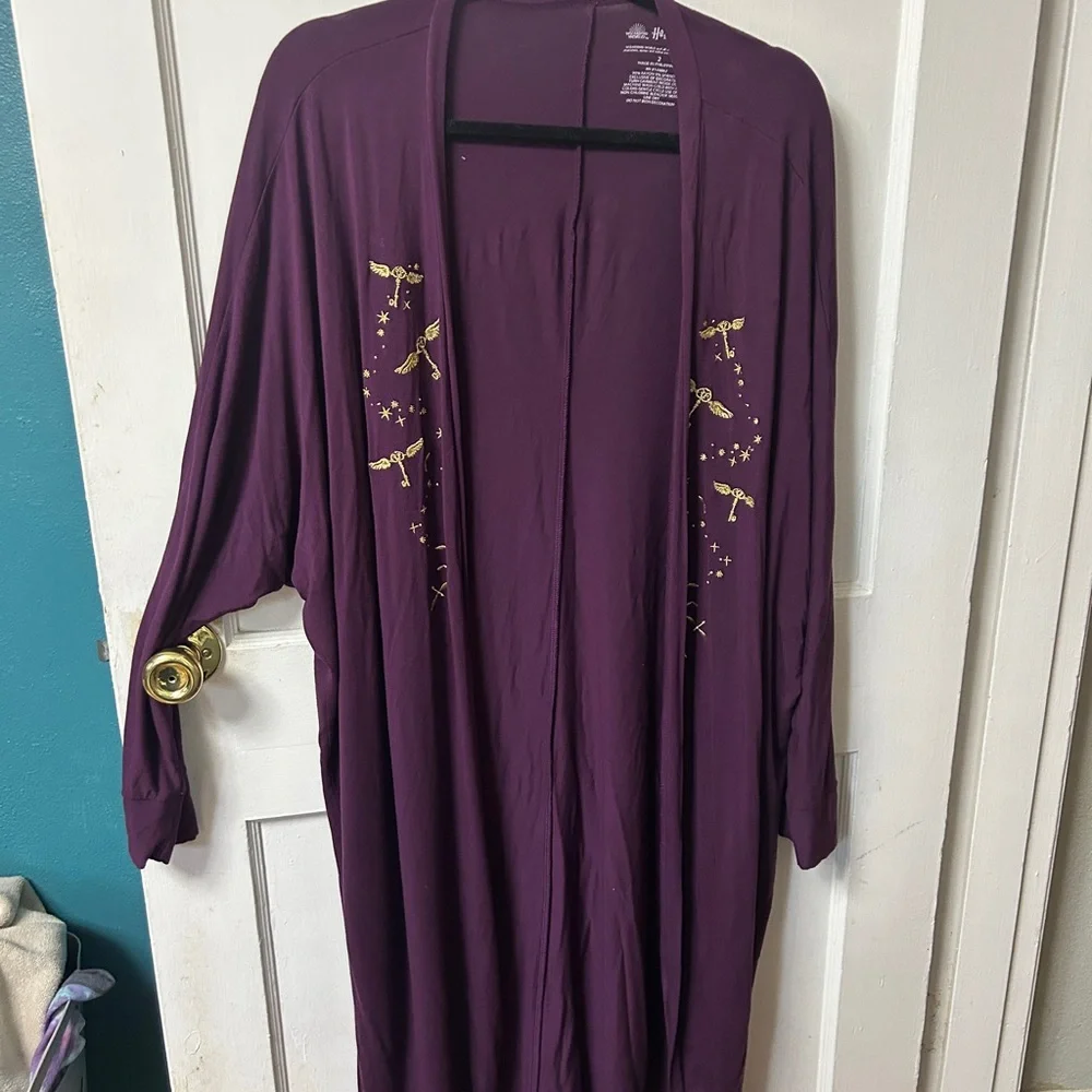 Torrid Purple Harry Potter Long Ruana Kimono with Gold Flying Keys Size 2 (20W) - Picture 1 of 5